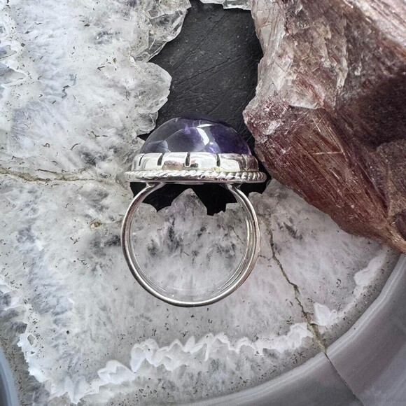Sterling Southwestern Style Round Amethyst Decorated Ring Size 8.75 For Women - Picture 8 of 10